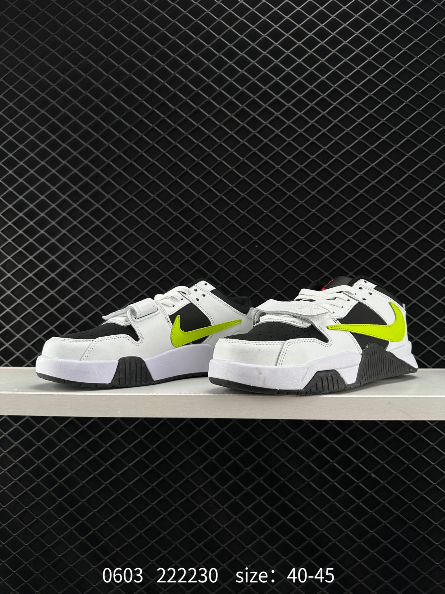 Travis Scott x Jordan Cut The Check AJ1